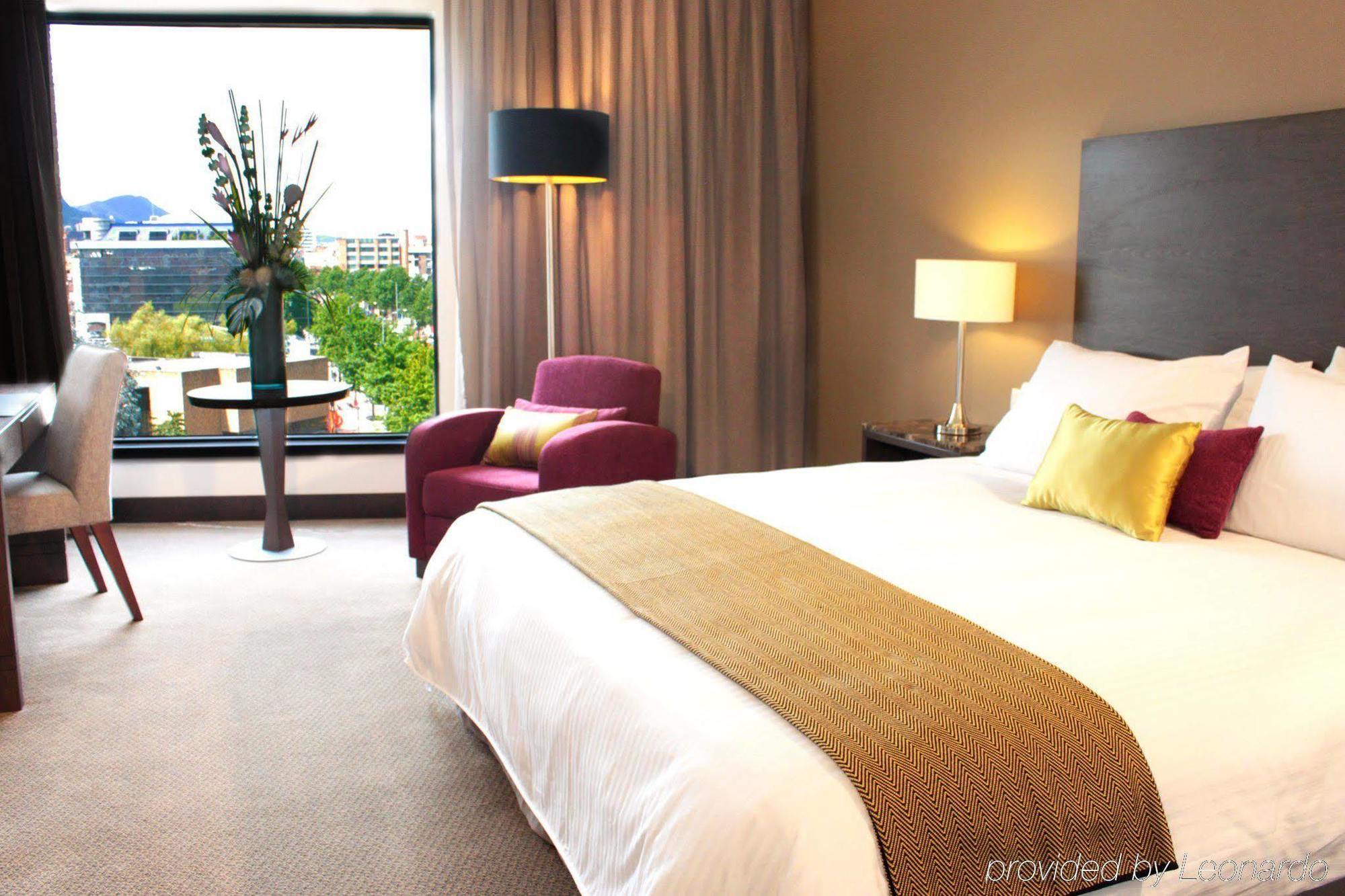 Hotel Morrison Usaquen Bogotá Exteriör bild A room at the hotel